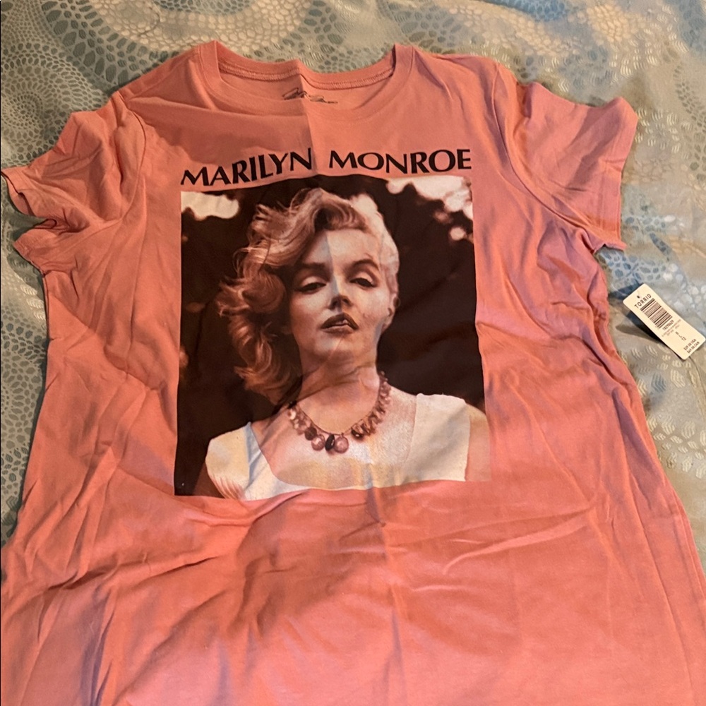 Marilyn Monroe Pink Graphic Tee